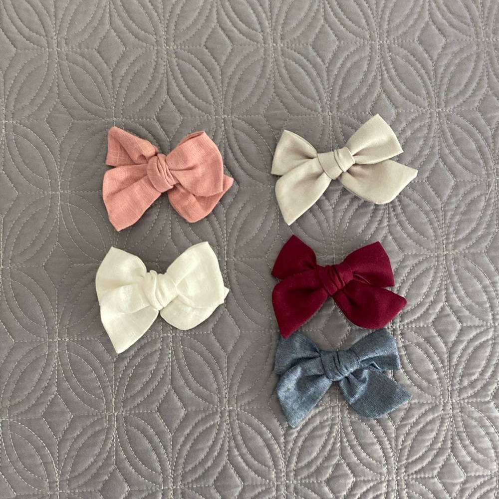 Linen and cotton baby bows